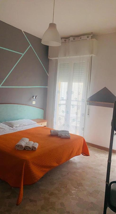 Hotel Ariosto Rimini Buitenkant foto